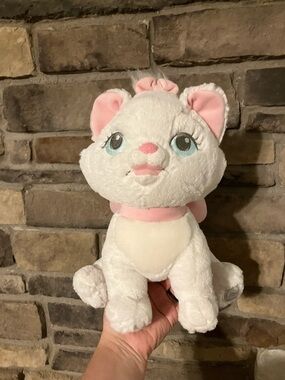 Authentic Disney Store Aristocats Marie White Plush Stuffed Animal
